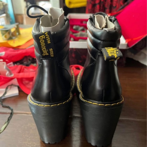 Doc Martens Persephone Boots W 7 Black Leather NEW - Picture 7 of 10